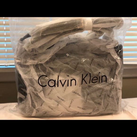 Calvin Klein’s L Doreen black leather - Picture 2 of 8